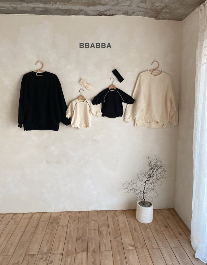 Bbabba - Korean Women Fashion - #womensfashion - Mom Black Cream Sweatshirt