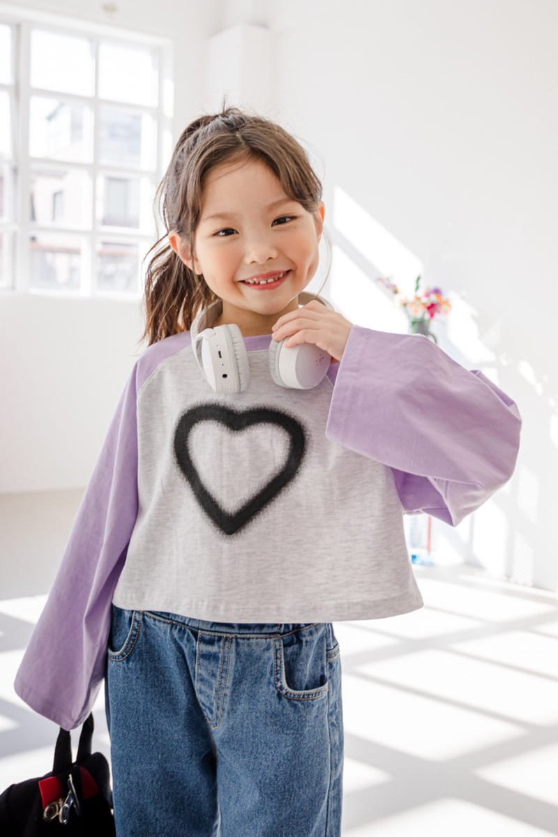 Dore Dore - Korean Children Fashion - #littlefashionista - Heart Raglan Crop Sweatshirt - 8