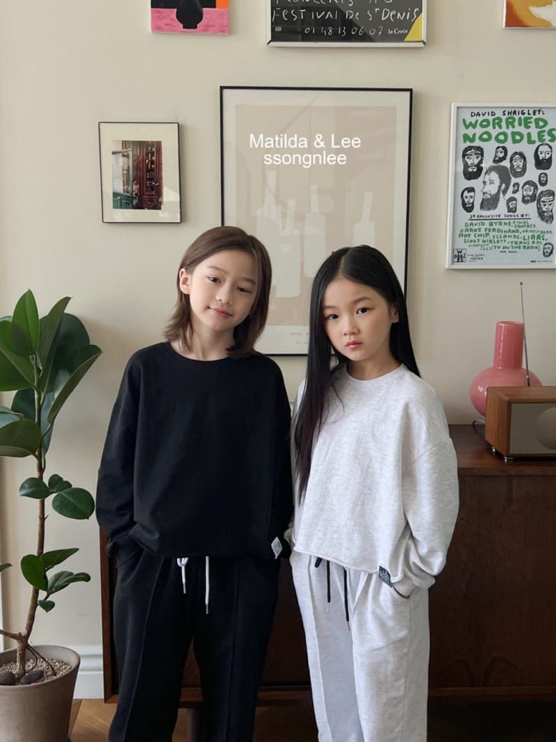 Matilda & Lee - Korean Children Fashion - #kidsstore - Crop Label Top Bottom Set - 2