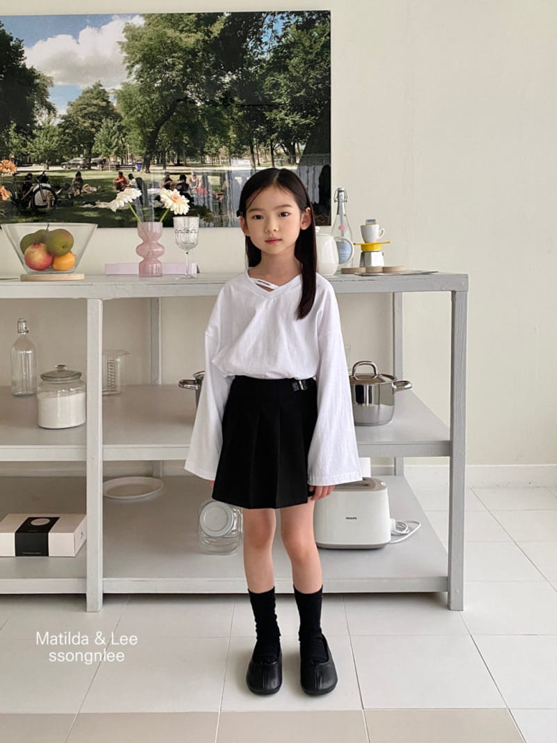 Matilda & Lee - Korean Children Fashion - #magicofchildhood - V Neck Label Tee - 11