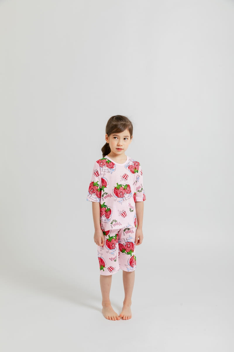 Mellis - Korean Children Fashion - #childrensboutique - Strawberry Friends Jacquard 7 Easywear