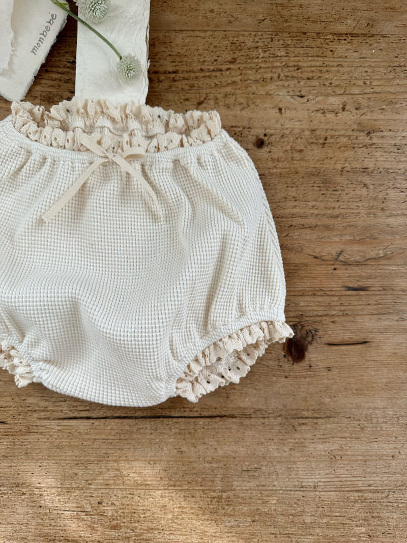 Monbebe - Korean Baby Fashion - #babyfever - Bebe Waffle Lace Bloomer