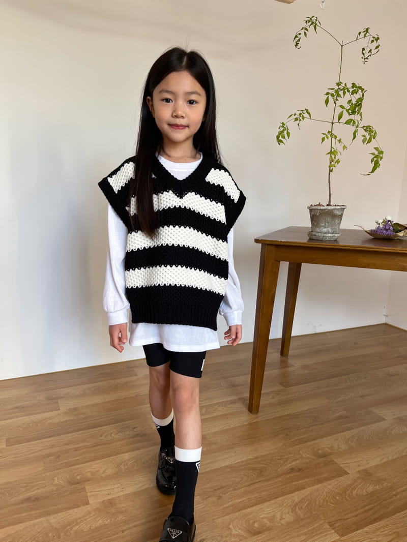 a-Market - Korean Children Fashion - #kidzfashiontrend - V Knit Vest - 4