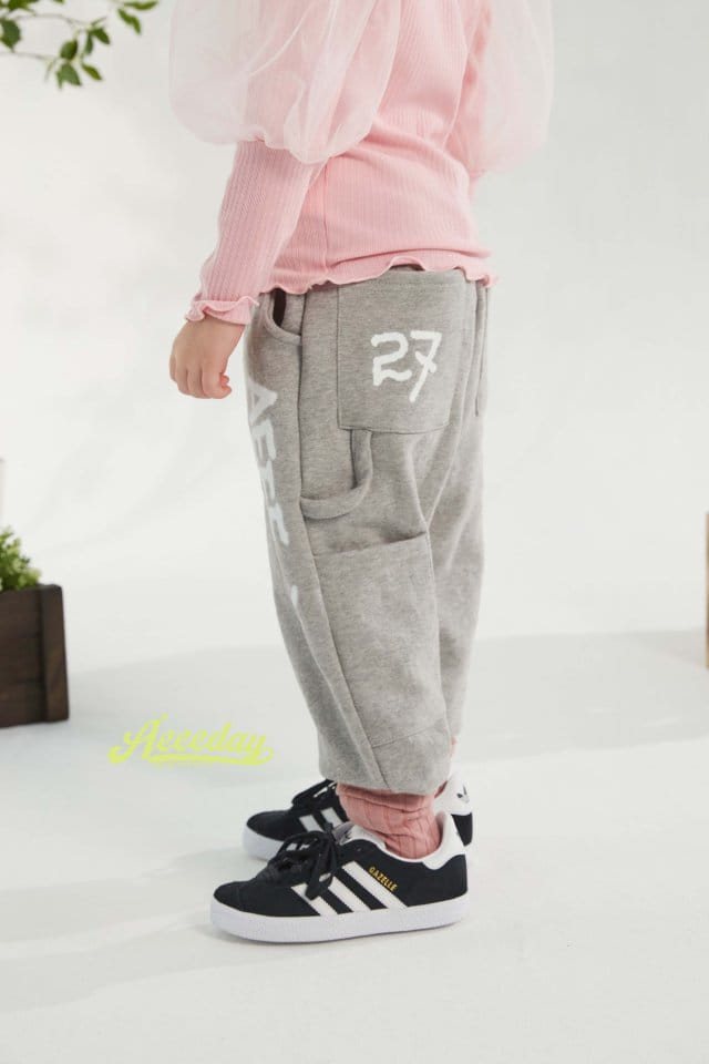 Aeeeday - Korean Children Fashion - #littlefashionista - Painting Pants - 5