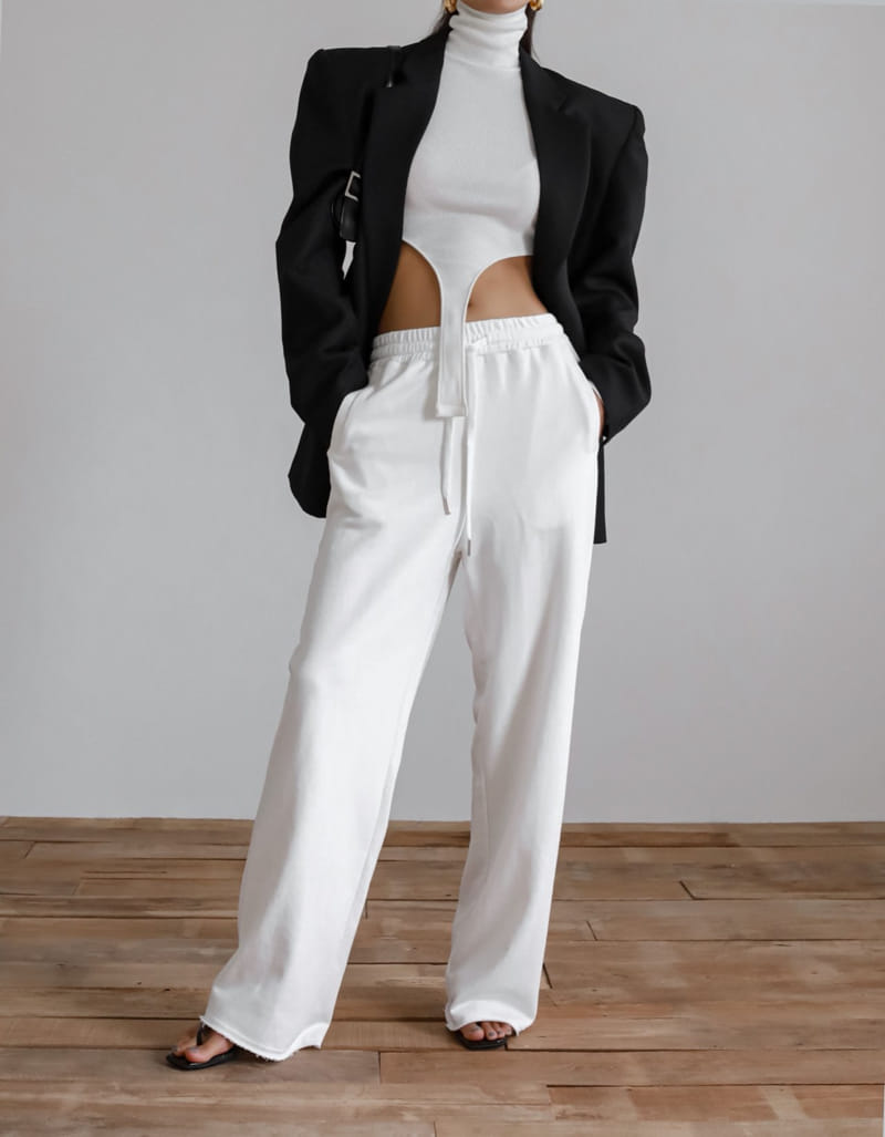 Paper Moon - Korean Women Fashion - #momslook - Cutting Pants - 5