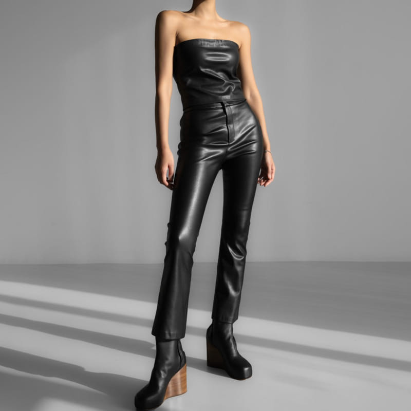 Paper Moon - Korean Women Fashion - #momslook - Leather Crop Pants - 4