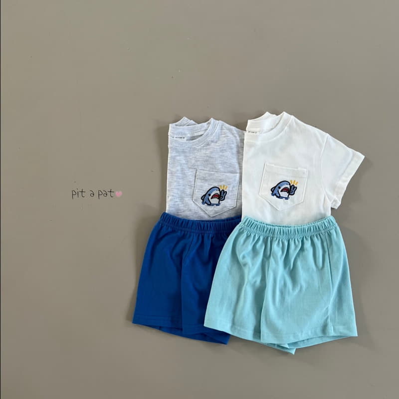 Pitapat - Korean Children Fashion - #minifashionista - V Shark Top Bottom Set - 2