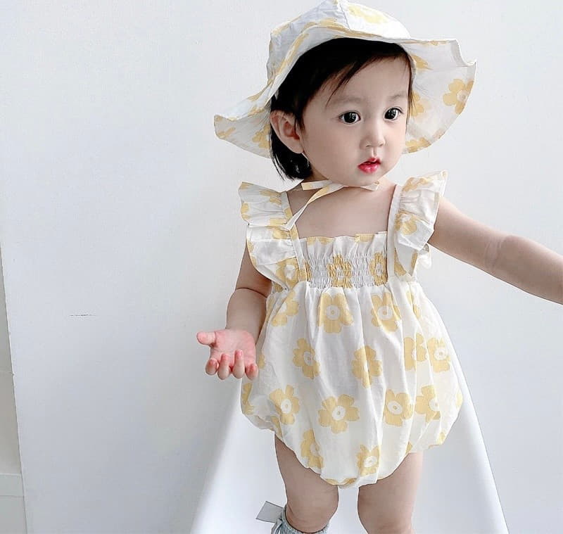 Reve Kid - Korean Baby Fashion - #babyfever - Frill Sleeveless Bodysuit Bucket Hat Set - 6