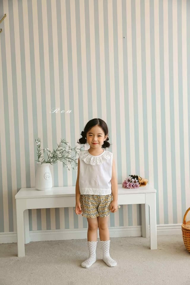 Roa - Korean Children Fashion - #kidsshorts - Eyelet Blouse - 4