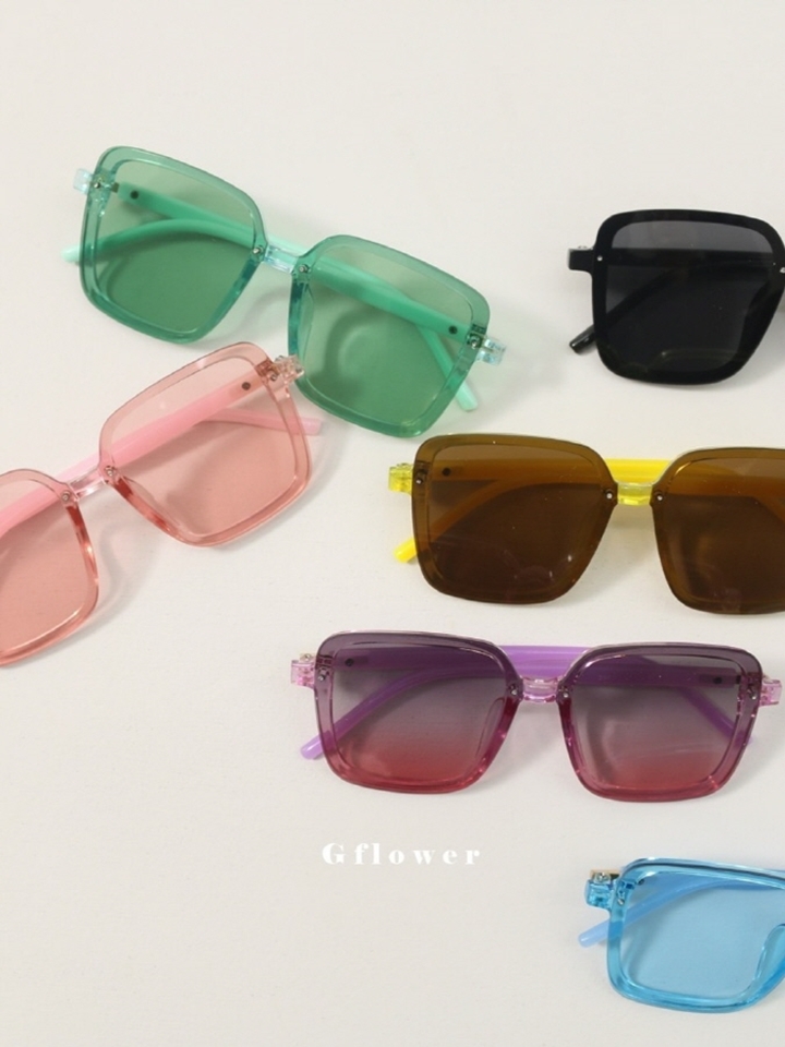 Color Square Sun Glasses