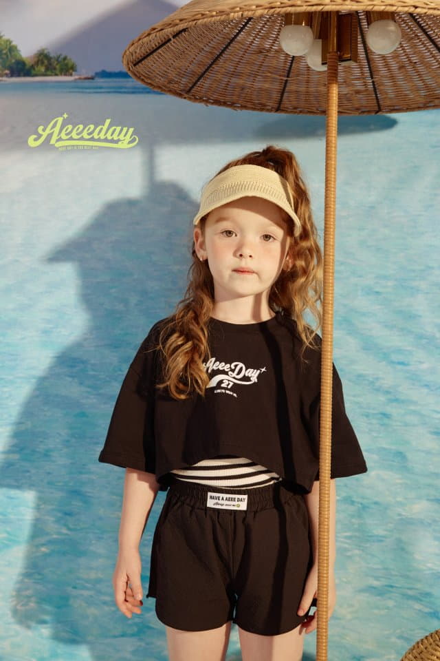 Aeeeday - Korean Children Fashion - #childofig - 27 Crop Sleeveless Top Bottom Set - 6