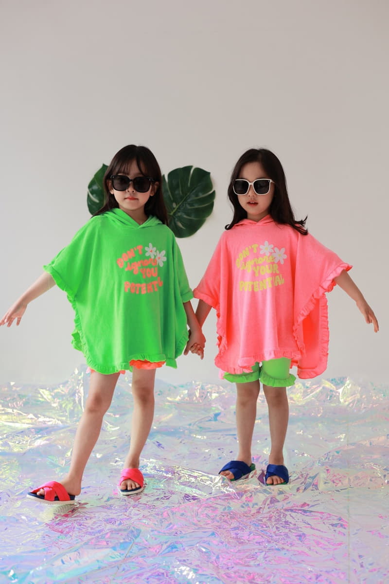 Dalla - Korean Children Fashion - #fashionkids - Neon Beach Gawn