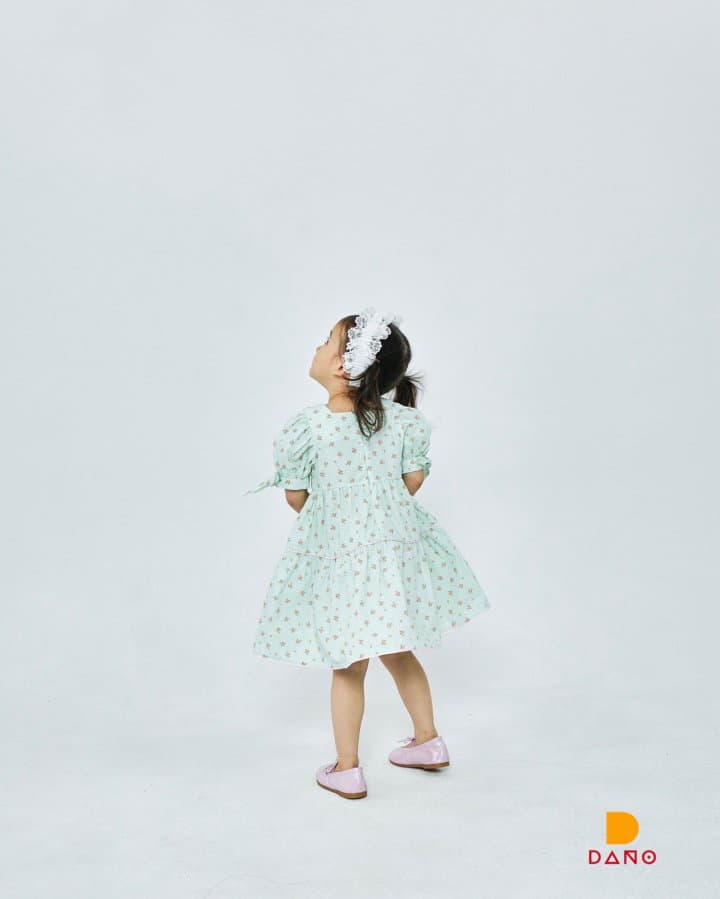 Dano - Korean Children Fashion - #kidzfashiontrend - Mini Flower Lace One-piece - 5