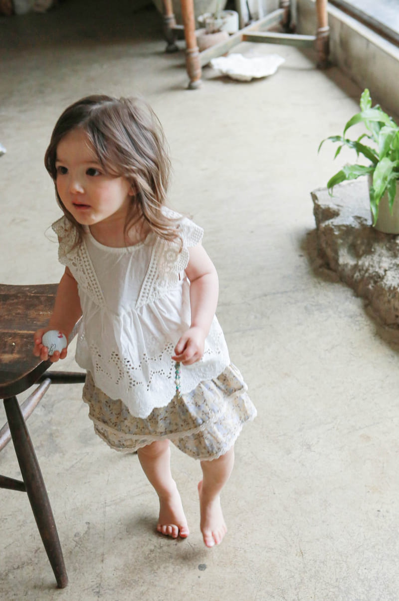 Flo - Korean Children Fashion - #stylishchildhood - Berry Blouse - 7