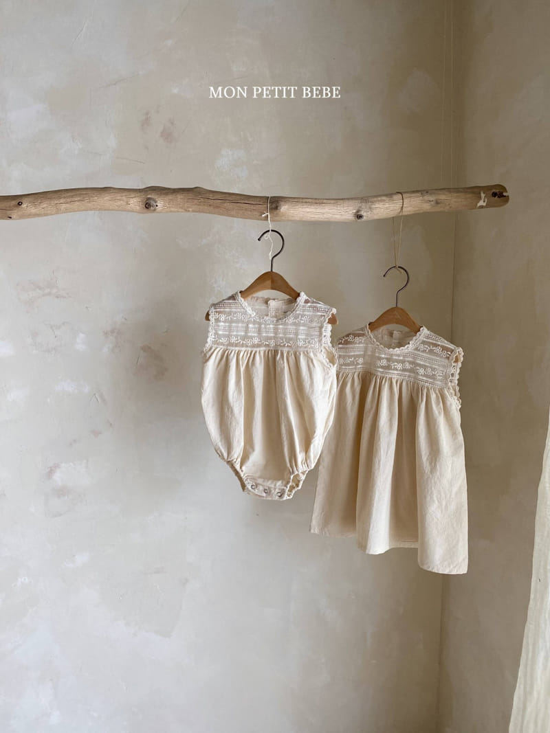 Mon Petit Bebe - Korean Baby Fashion - #babygirlfashion - Lace Roa Bodysuit - 3