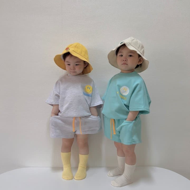 Moran - Korean Children Fashion - #prettylittlegirls - Good Smile Top Bottom Set - 3