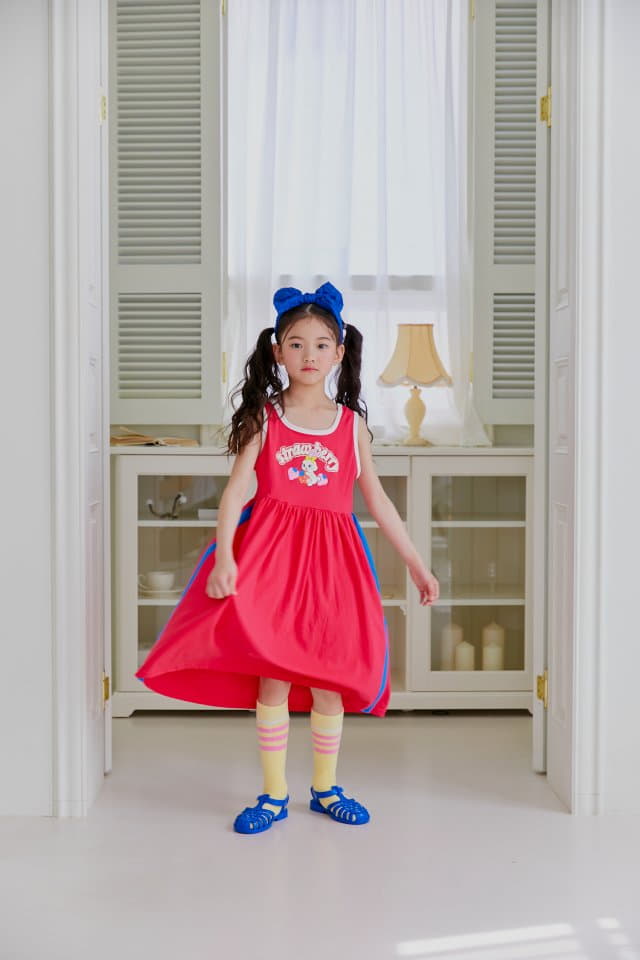 Sera - Korean Children Fashion - #kidsstore - Strawberry Sleeveless One-piece - 4