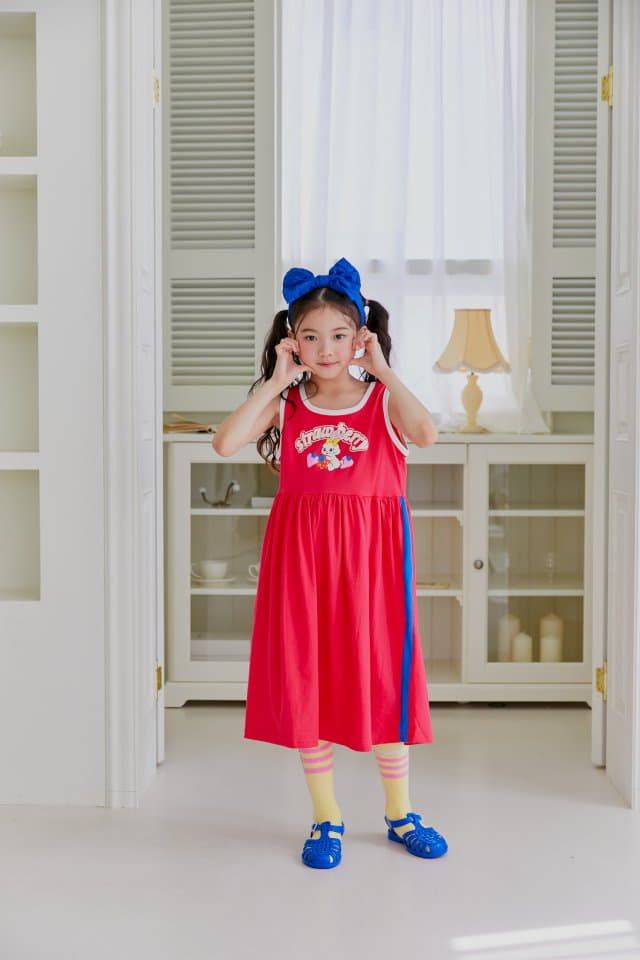 Sera - Korean Children Fashion - #magicofchildhood - Strawberry Sleeveless One-piece - 7