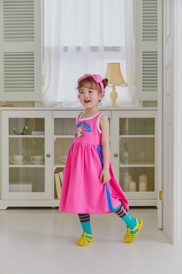 Sera - Korean Children Fashion - #prettylittlegirls - Strawberry Sleeveless One-piece - 9