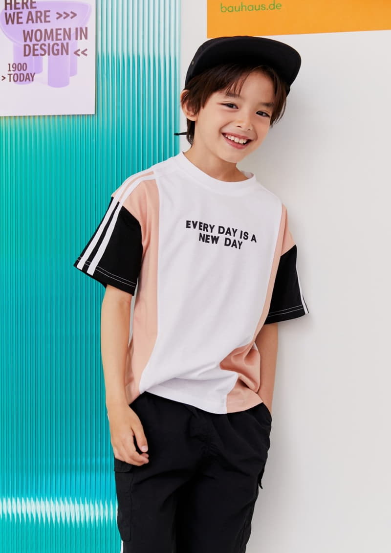 Apple Smile - Korean Children Fashion - #stylishchildhood - New Day Tee