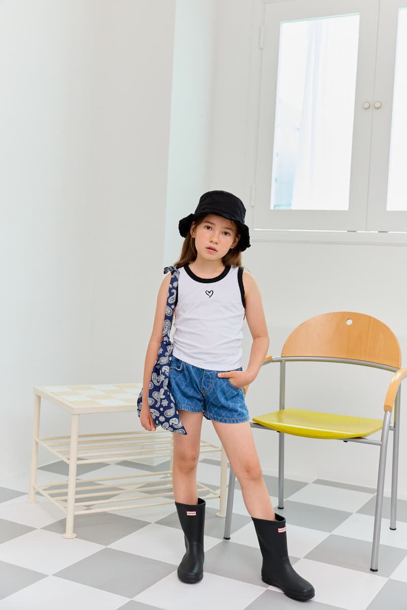 Dore Dore - Korean Children Fashion - #kidsshorts - Color Heart Sleeveless Tee - 6