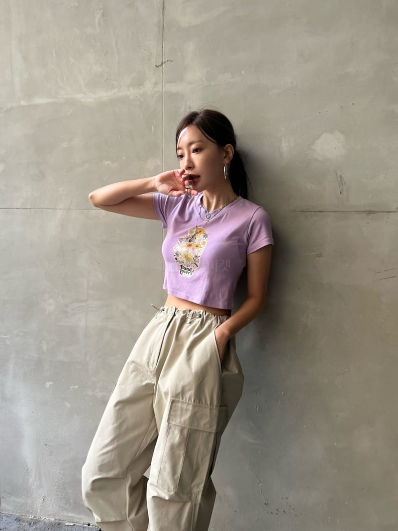 Flipar - Korean Women Fashion - #momslook - Flower Tee - 4