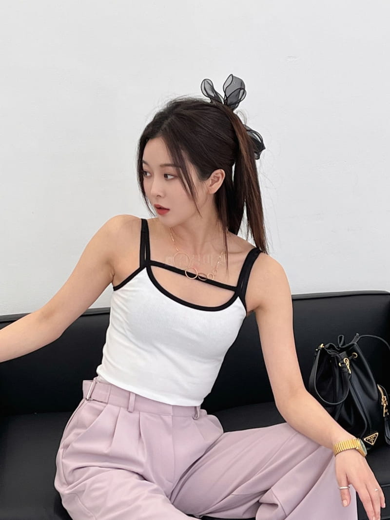 Flipar - Korean Women Fashion - #womensfashion - Holic Sleeveless