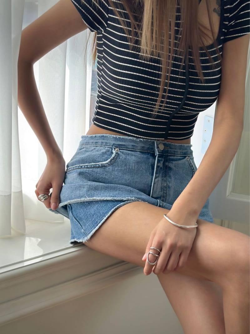 Inssense - Korean Women Fashion - #momslook - Thin Denim Skirt Shorts