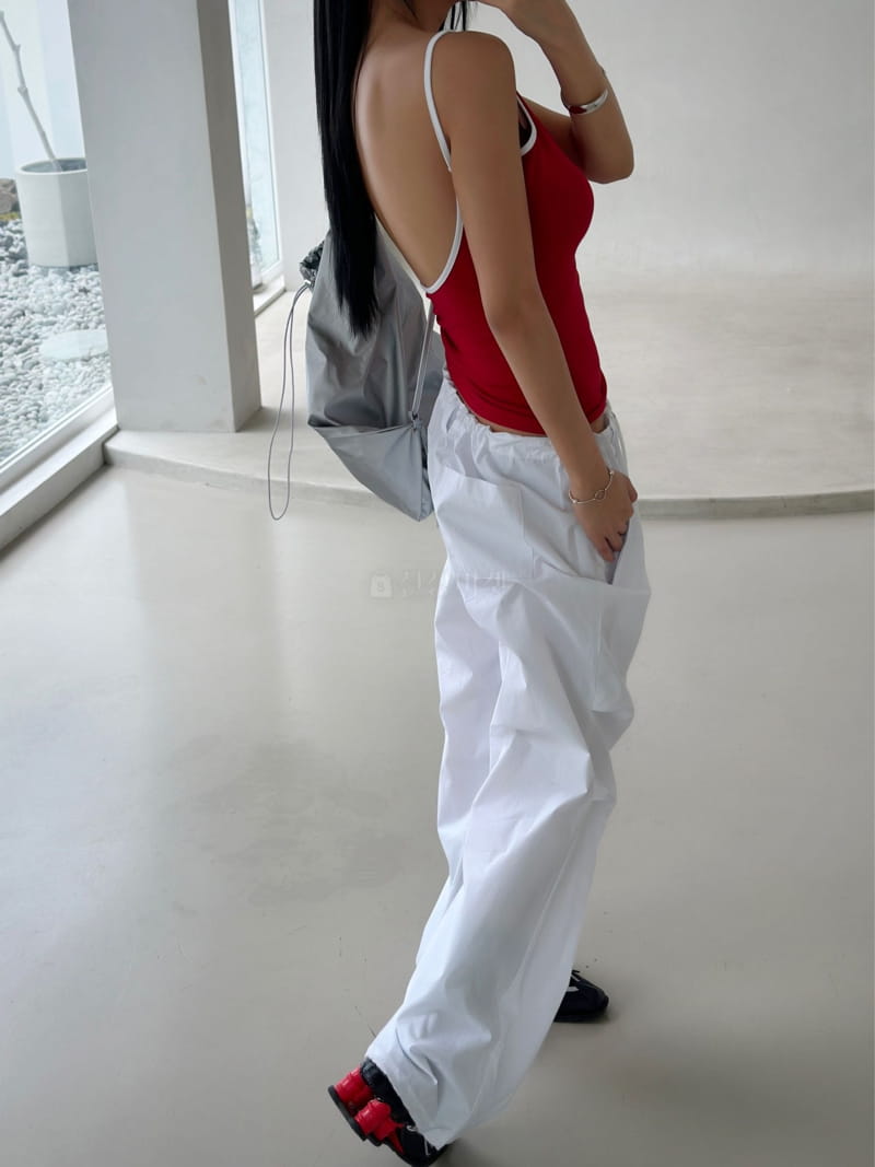 Inssense - Korean Women Fashion - #restrostyle - Back Less Sleeveless - 2