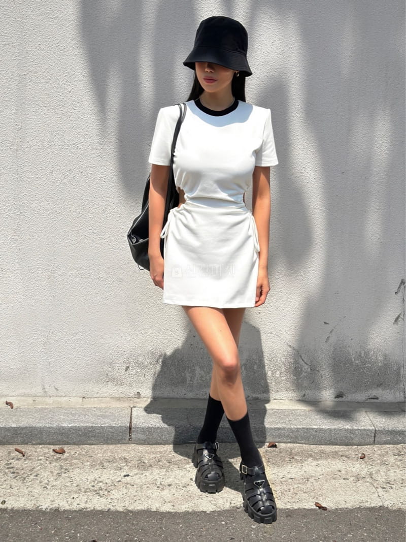 Inssense - Korean Women Fashion - #vintageinspired - Judge One-piece - 8