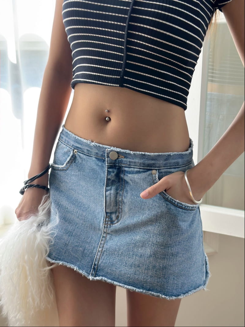 Inssense - Korean Women Fashion - #womensfashion - Thin Denim Skirt Shorts - 4