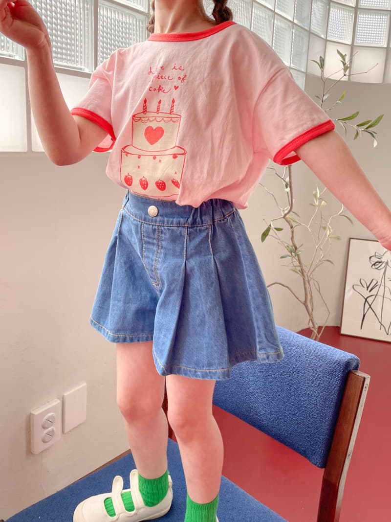 Momo Ann - Korean Children Fashion - #littlefashionista - Denim Currot Shorts - 2