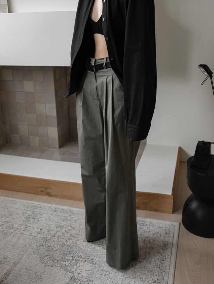 Paper Moon - Korean Women Fashion - #thelittlethings - Two Pin Tuck Wide Trousers - 2