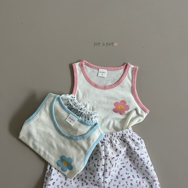 Pitapat - Korean Children Fashion - #fashionkids - Smile Flower Sleeveless Top Bottom Set