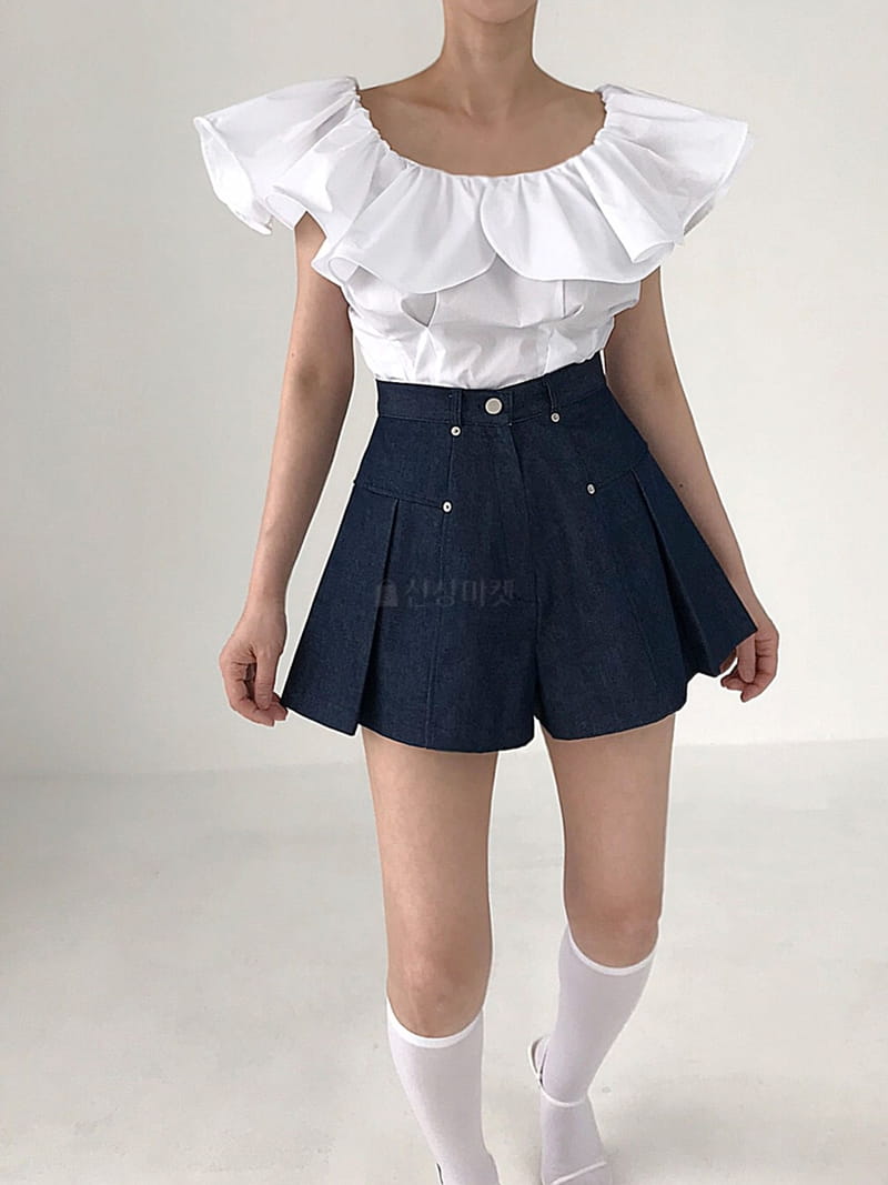 2two Moon - Korean Women Fashion - #momslook - Nes Big Frill Blouse