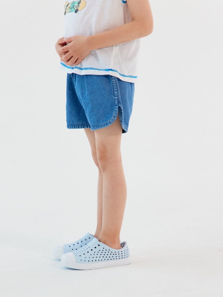 Piping Denim Shorts