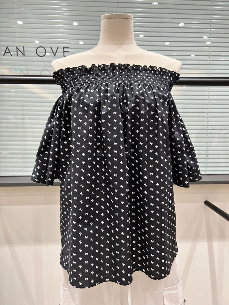 An Ove - Korean Women Fashion - #momslook - Off Blouse