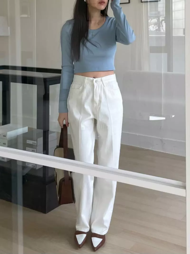 Baguette - Korean Women Fashion - #womensfashion - White Straight Jeans