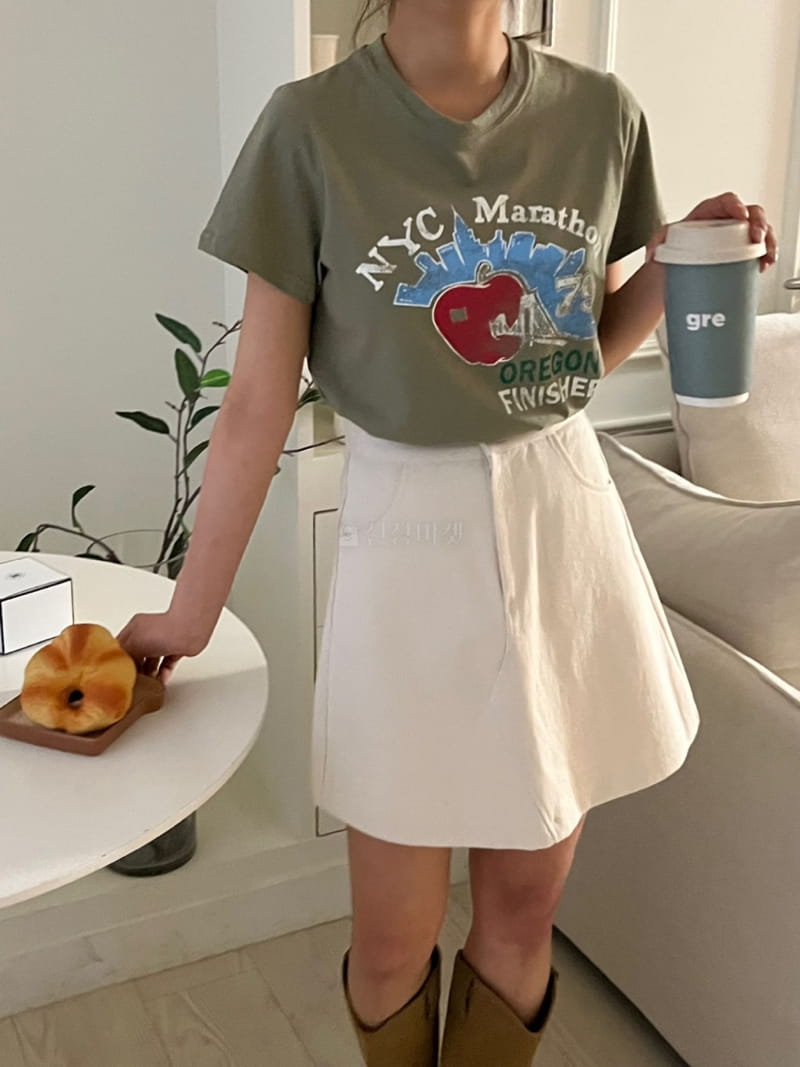 Balance - Korean Women Fashion - #momslook - Apple Tee - 11