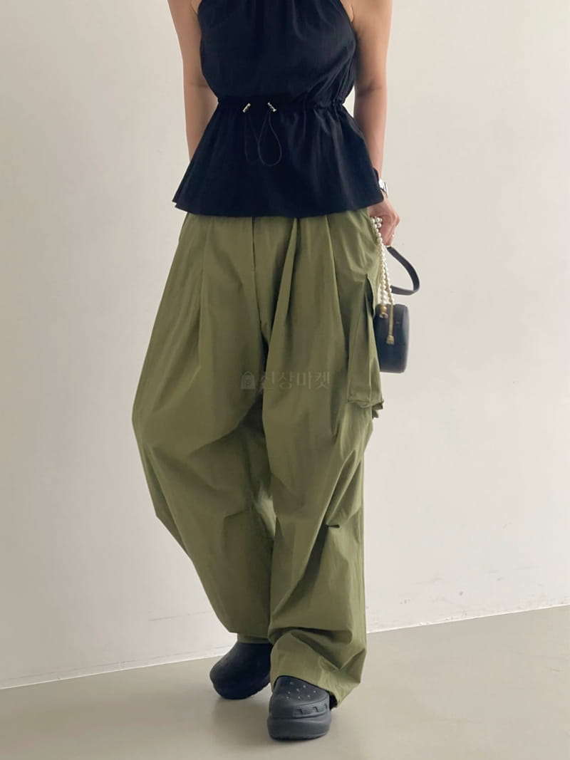 Black Fuchsia - Korean Women Fashion - #pursuepretty - Big Cargo Pants - 2