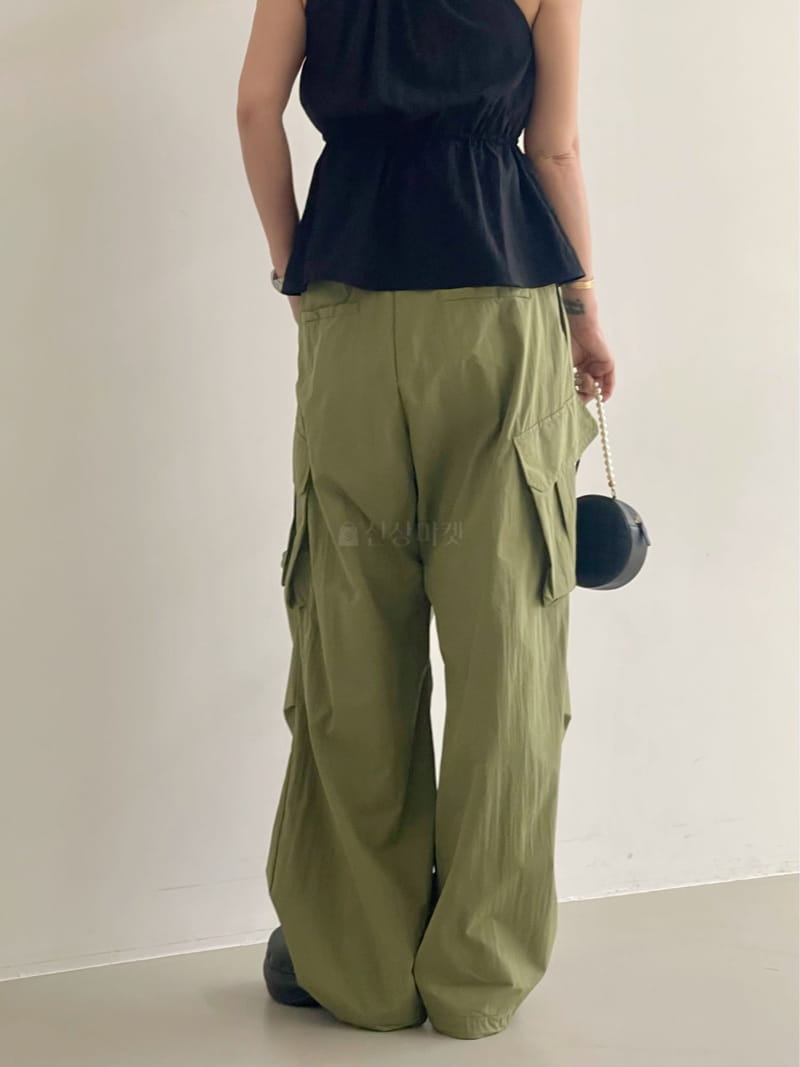 Black Fuchsia - Korean Women Fashion - #vintagekidsstyle - Big Cargo Pants