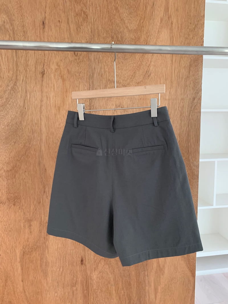 Boutique Seoul - Korean Women Fashion - #womensfashion - Two Tuck Shorts - 7