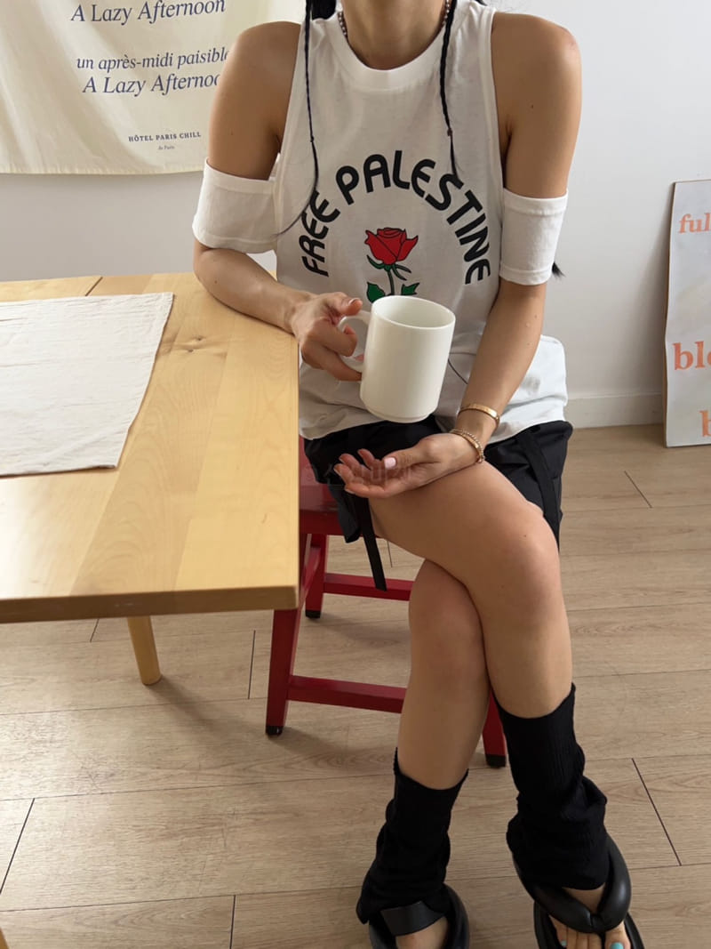 Bricklane - Korean Women Fashion - #vintageinspired - Rose Slit Tee - 8