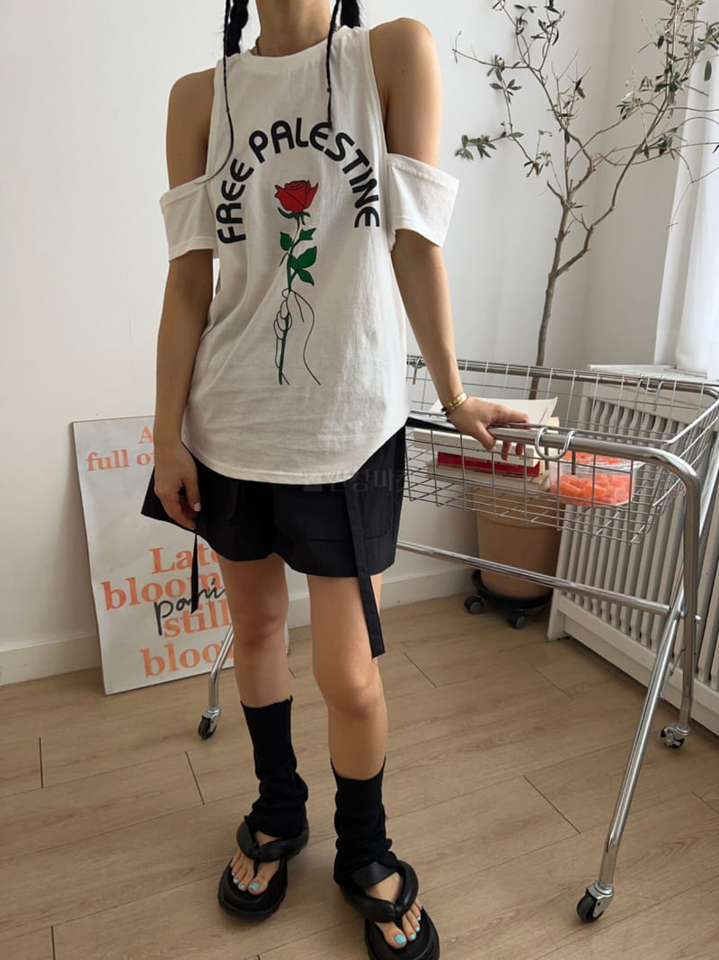 Bricklane - Korean Women Fashion - #vintagekidsstyle - Rose Slit Tee - 9