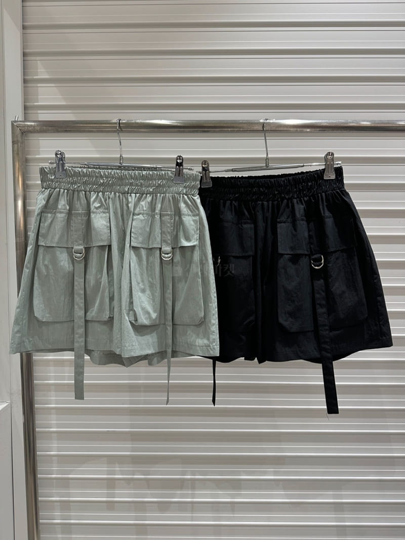 Bricklane - Korean Women Fashion - #womensfashion - D Ring Shorts - 8