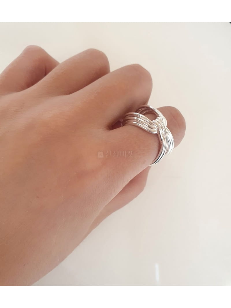 Cabinet - Korean Women Fashion - #momslook - Silver (Silver) Twist Ring - 2