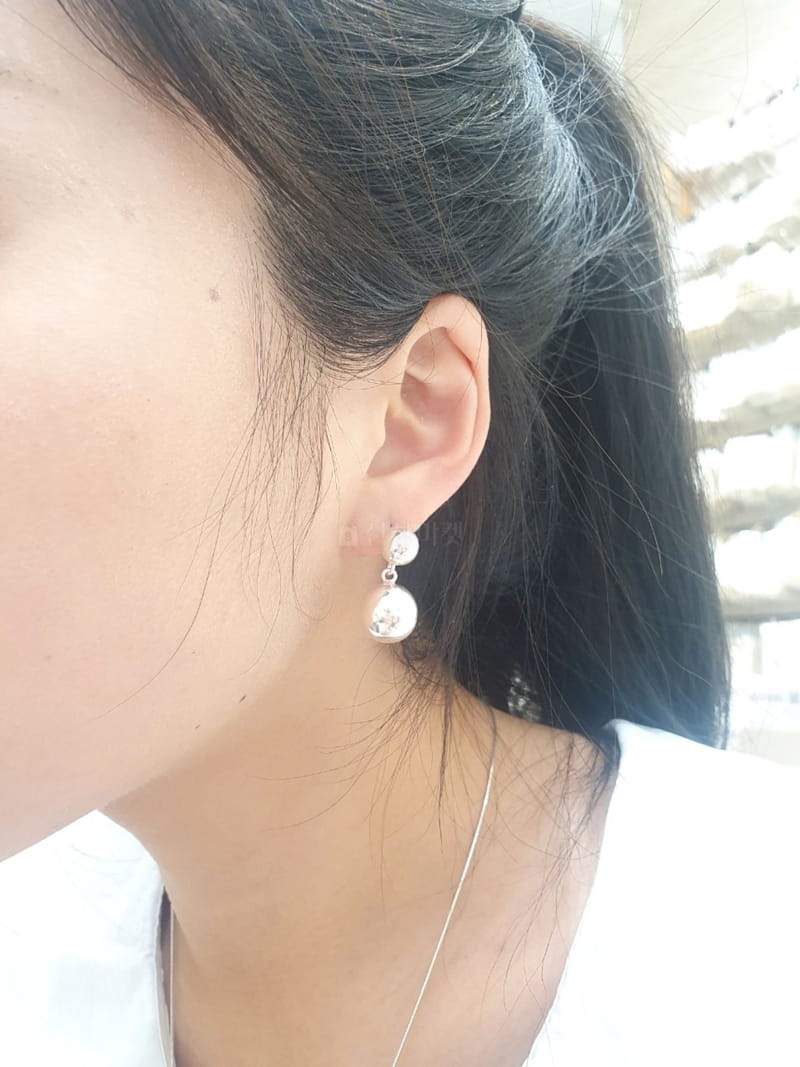 Cabinet - Korean Women Fashion - #restrostyle - Silver (Silver) Two Earring - 2