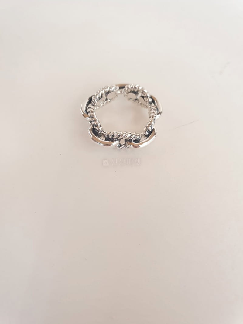 Cabinet - Korean Women Fashion - #restrostyle - Silver (Silver) Twist Flower Ring