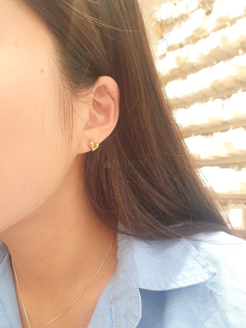 Cabinet - Korean Women Fashion - #restrostyle - Silver Bye Heart Earring - 4