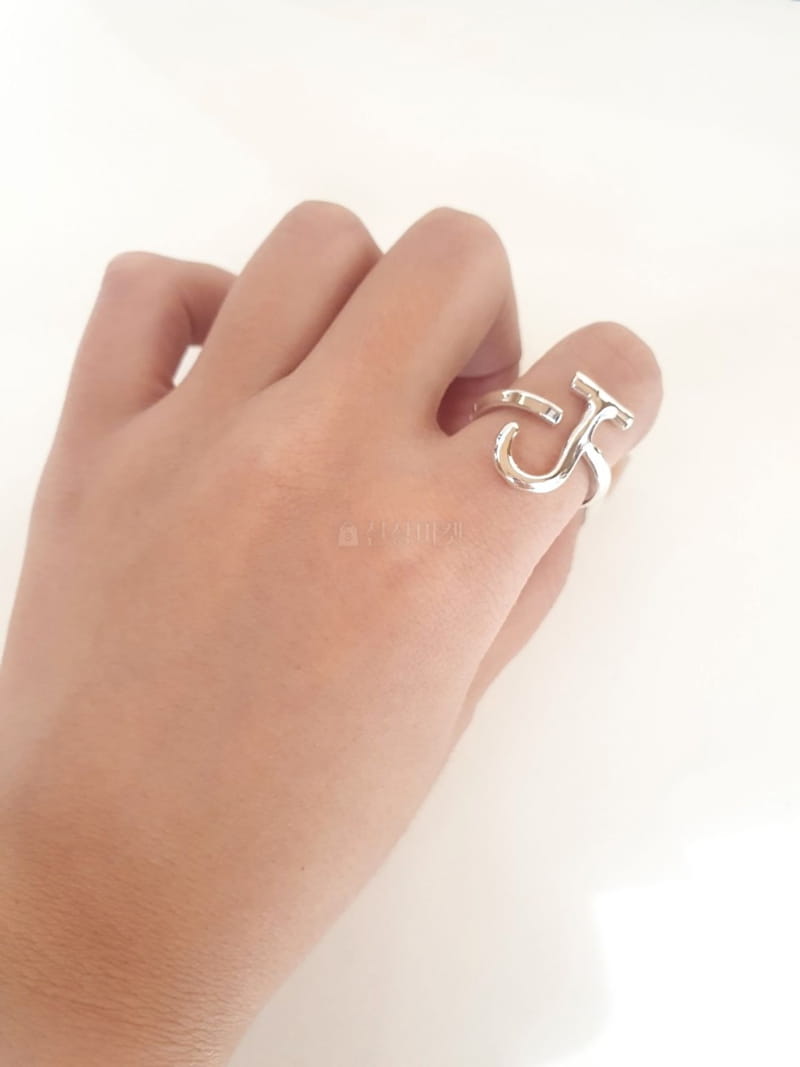 Cabinet - Korean Women Fashion - #thatsdarling - Silver (Silver) Big Slit Ring